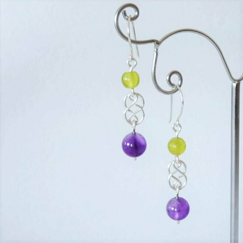 Boucles d oreilles amethyste et serpentine en argent