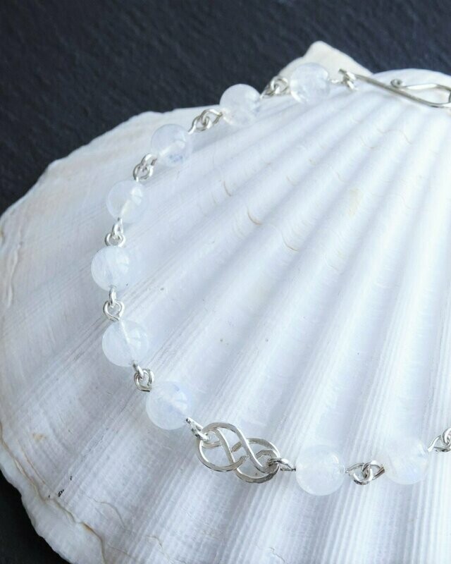 Bracelet pierre de lune blanche en argent
