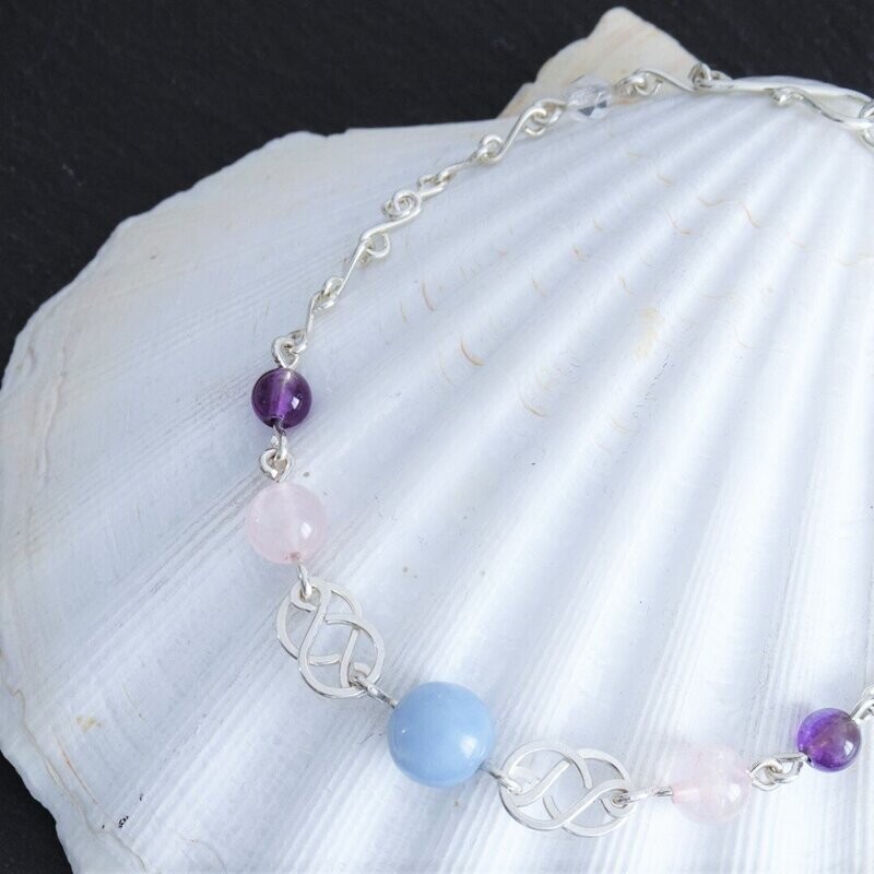 Bracelet fin amethyste angelite cristal de roche et quartz rose