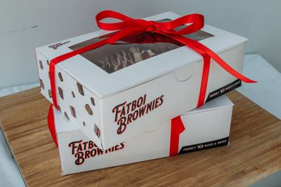 24 brownies, brookies and cookies