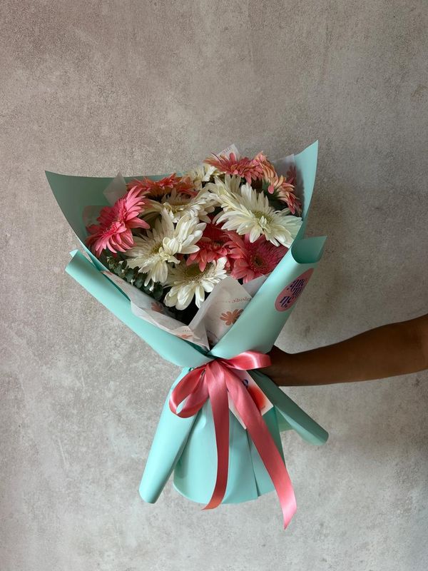 Ramo de 12  gerberas