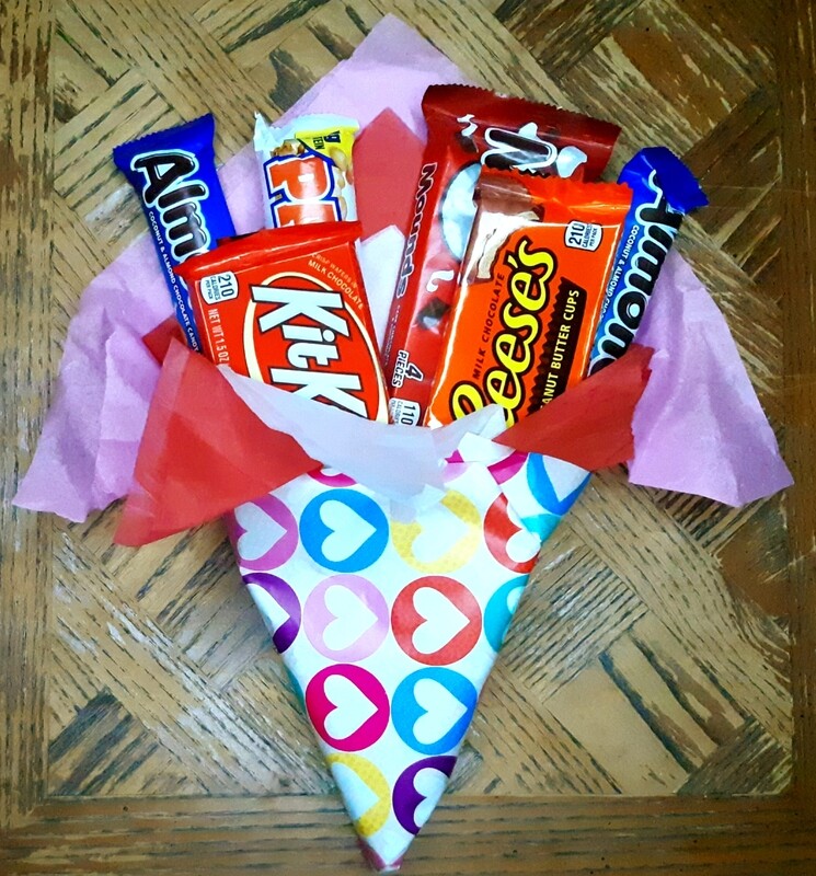 6 Piece Candy Bouquet