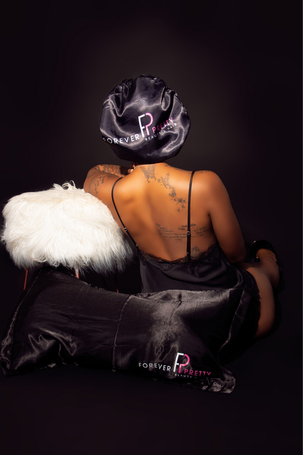 Draw string black Forever Pretty Bonnet