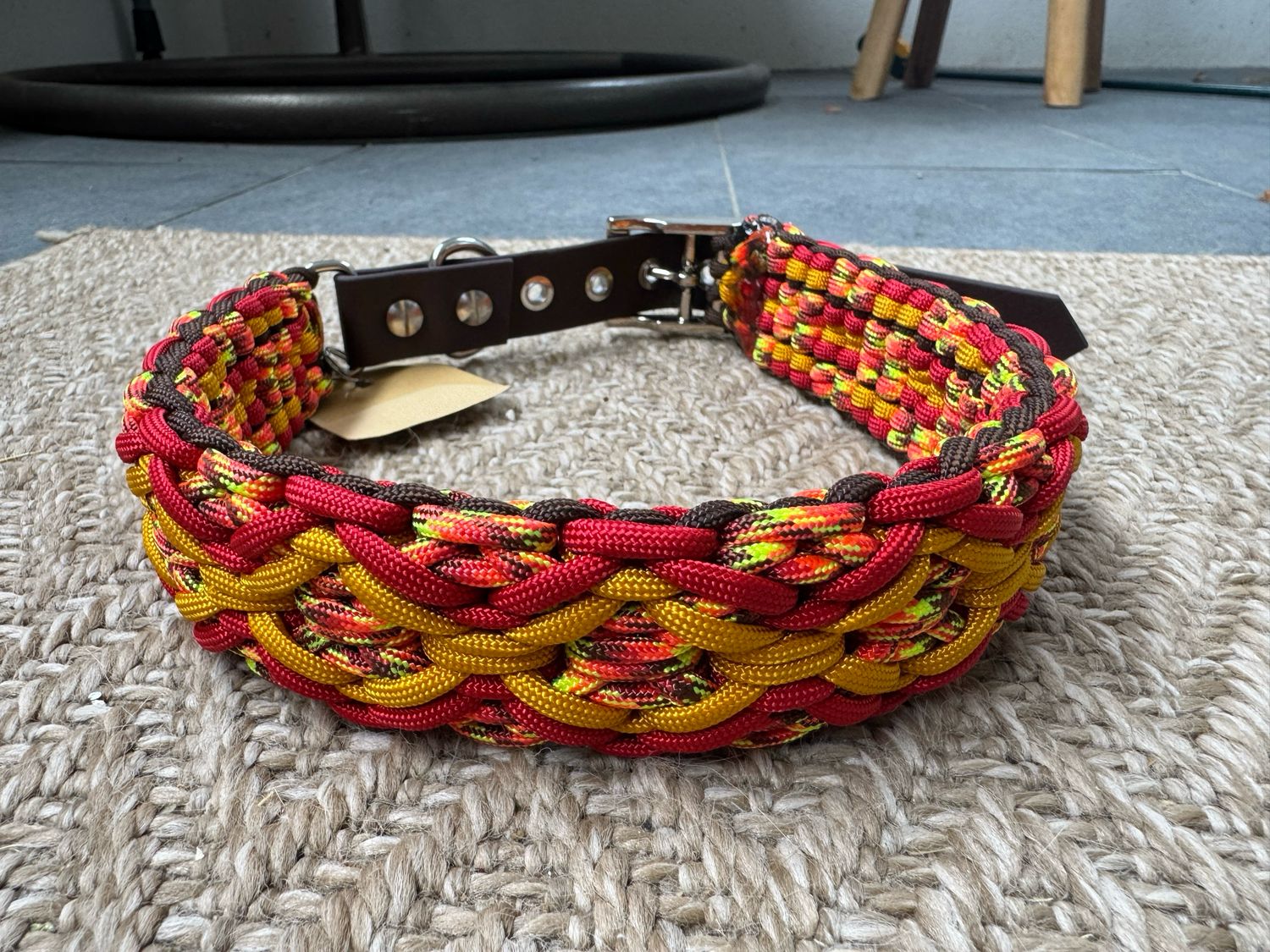 Collier Isis - rouge feu