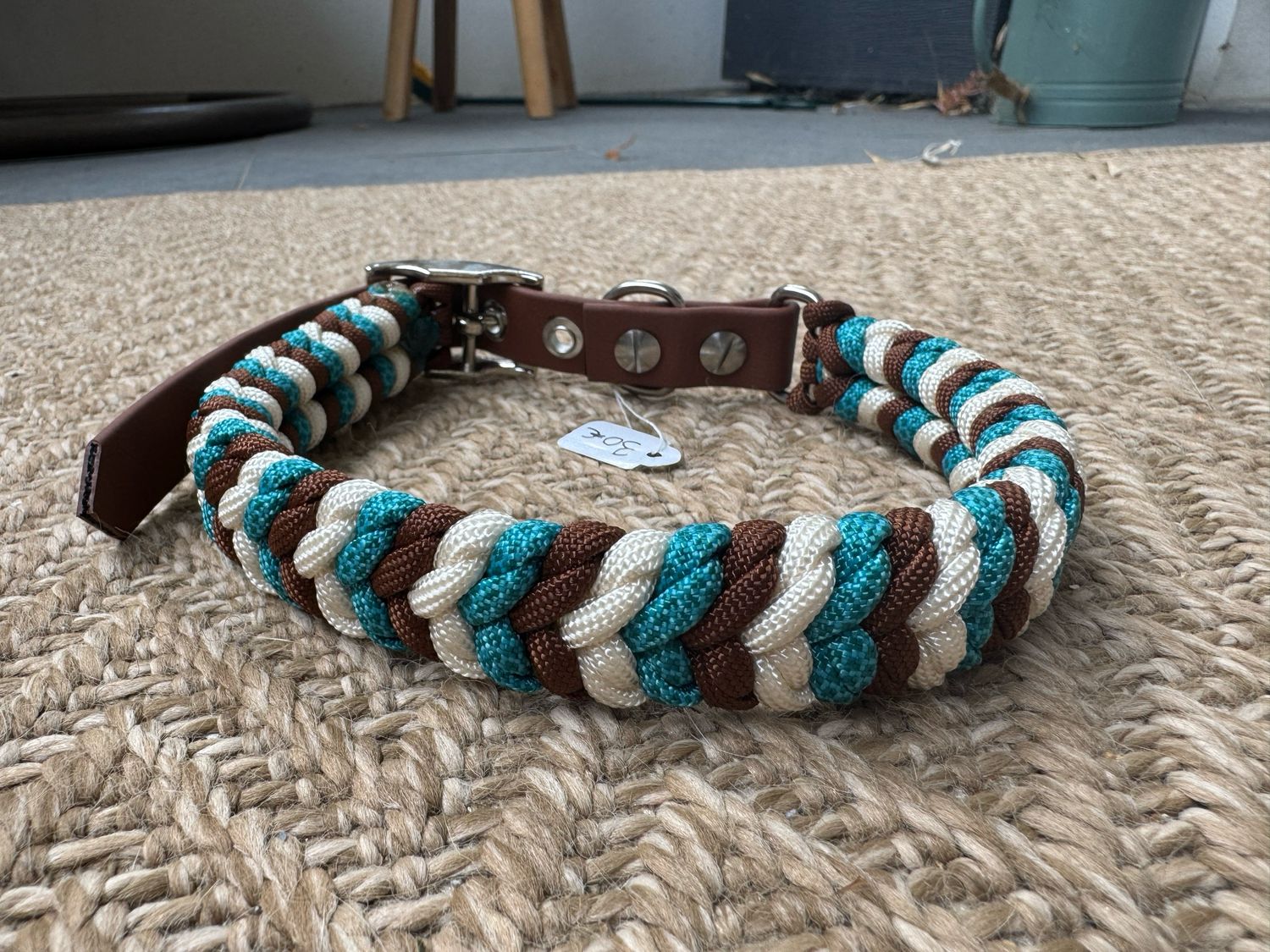 Collier Mahana - bleu chocolat beige