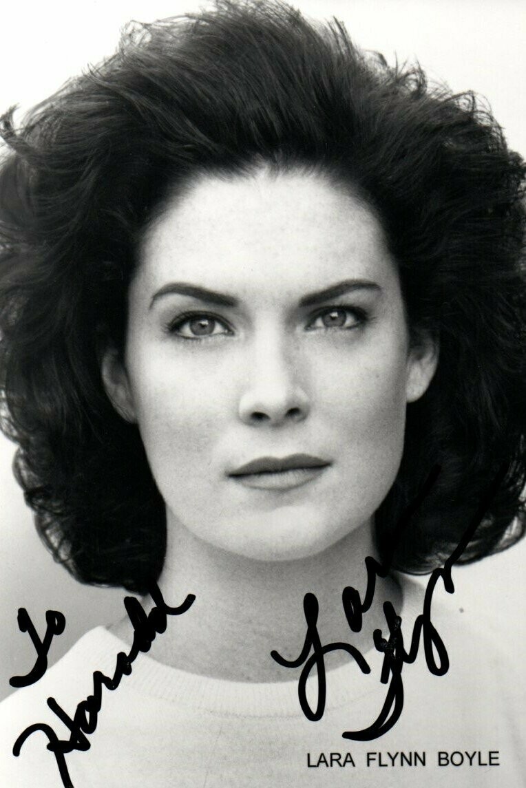 Boyle, Lara Flynn