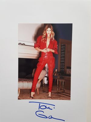 Garrn, Toni