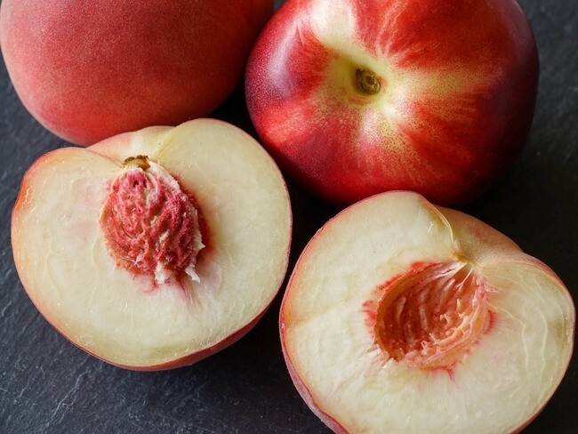 Nectarines blanches/kg Nectarines blanches/kg