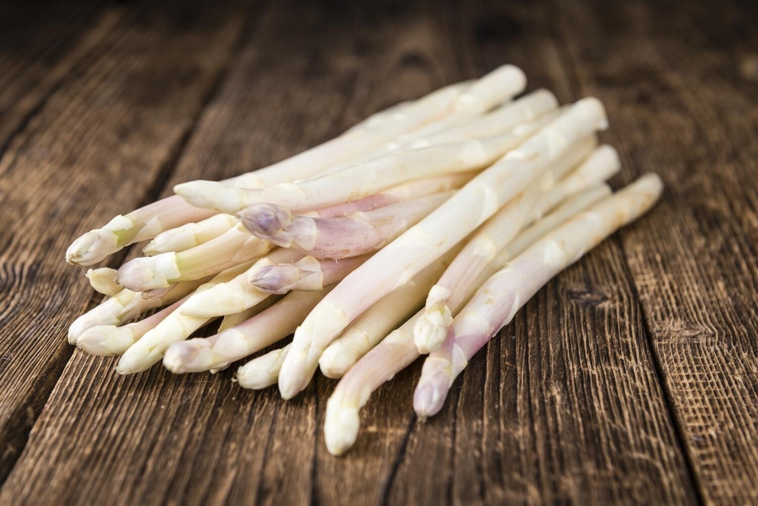 Asperges blanches moyennes (botte 500g)