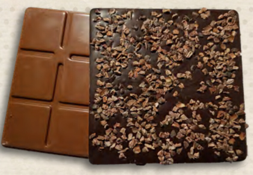 Tablette de chocolat et fèves de cacao 85g
