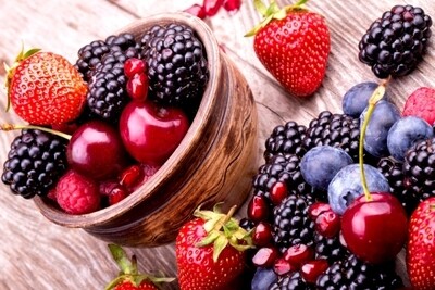 OWOCE CZERWONE (FRUTTA ROSSA)