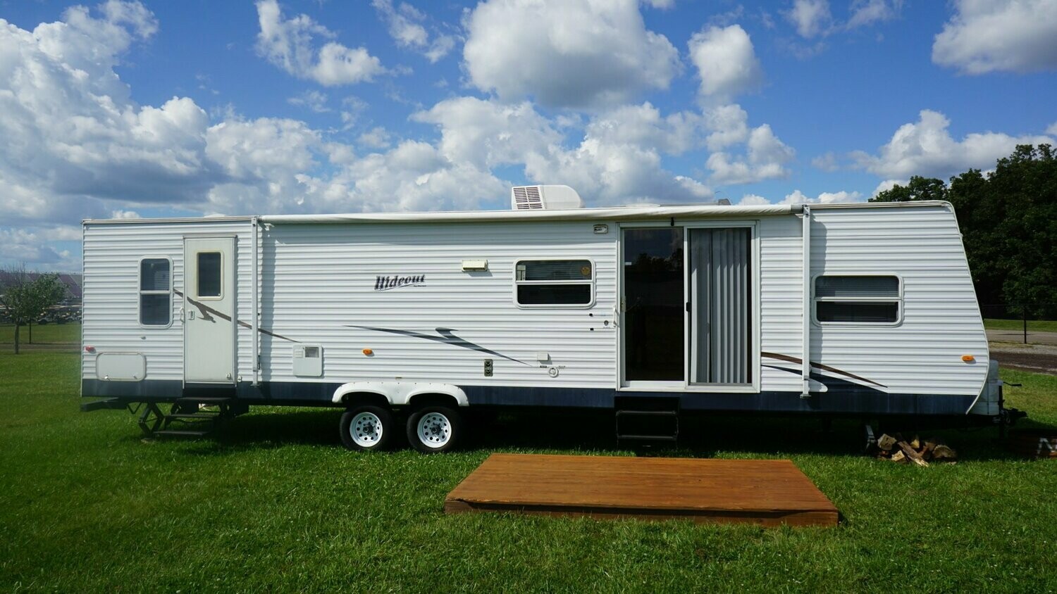 Faster Horses 36' RV Rental & Turn 2 Campsite