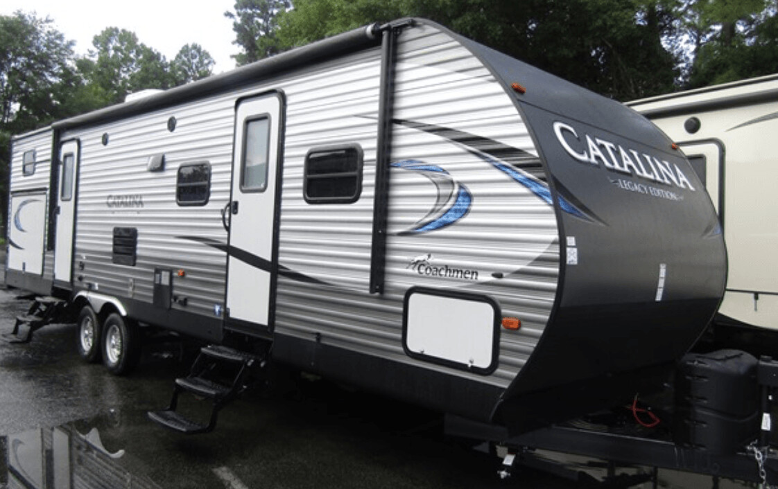 Turn 2 Retreat 32' RV & Campsite Turn 2 Retreat 32' RV & Campsite