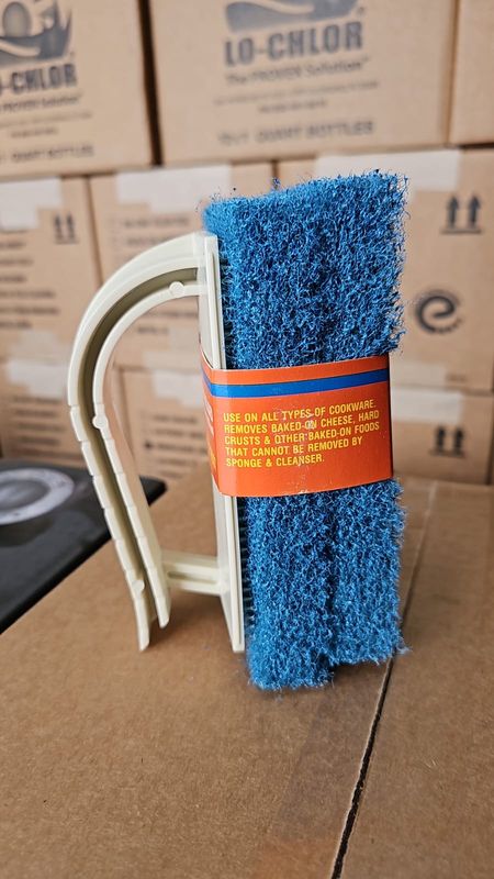 CEPILLO PARA LIMPIAR BORDE DE PISCINA, CON RESPUESTO