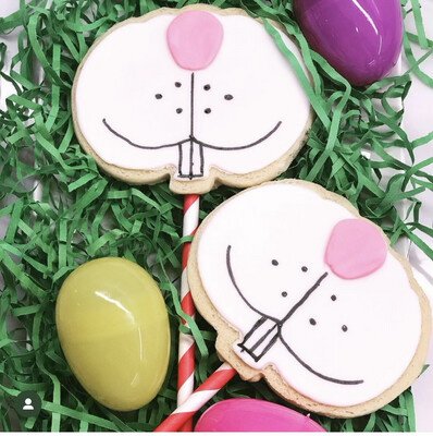 Easter Bunny Face Cookie Pop