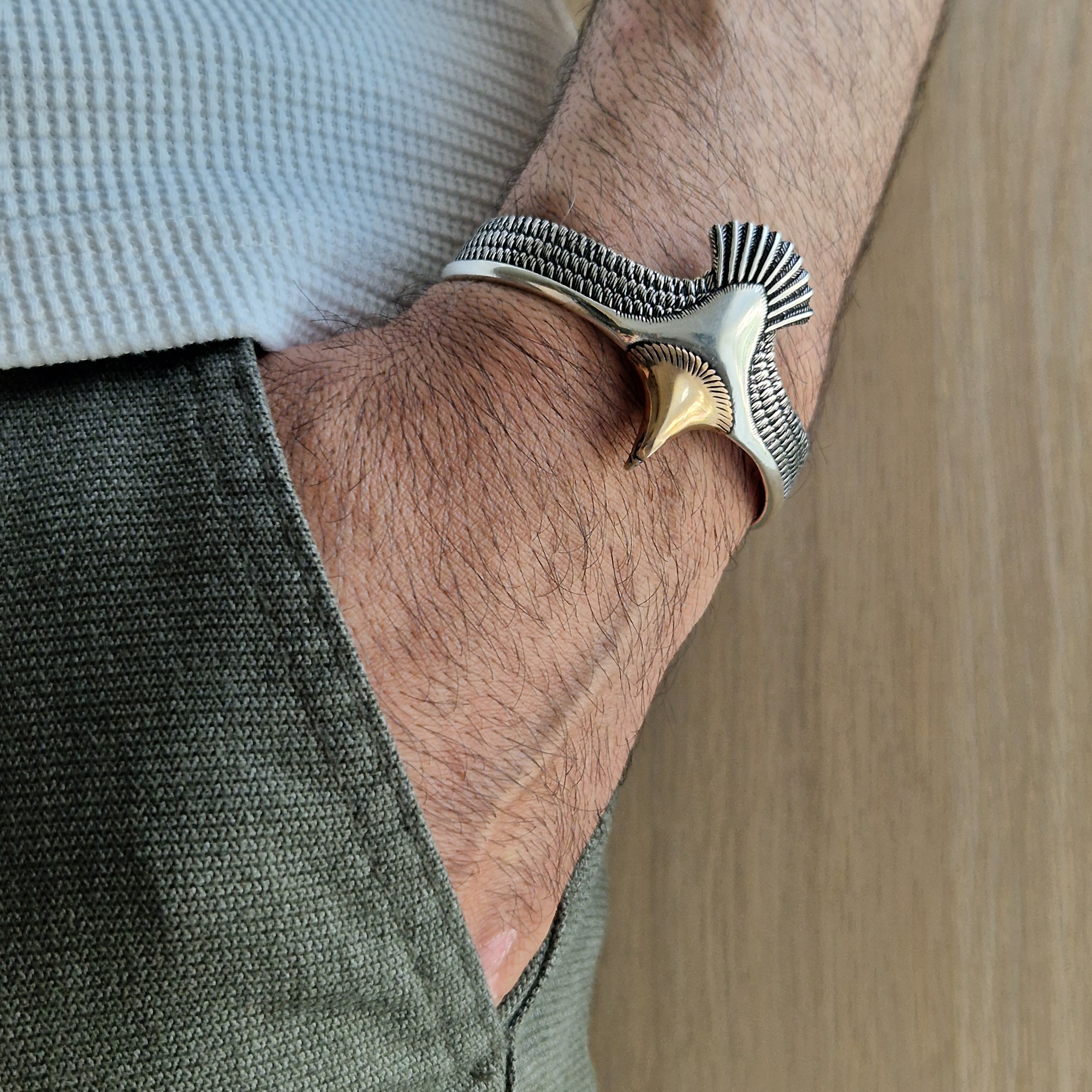 925 Silber Unisex Handgemachter Wildlife Adler Bangle Armreif