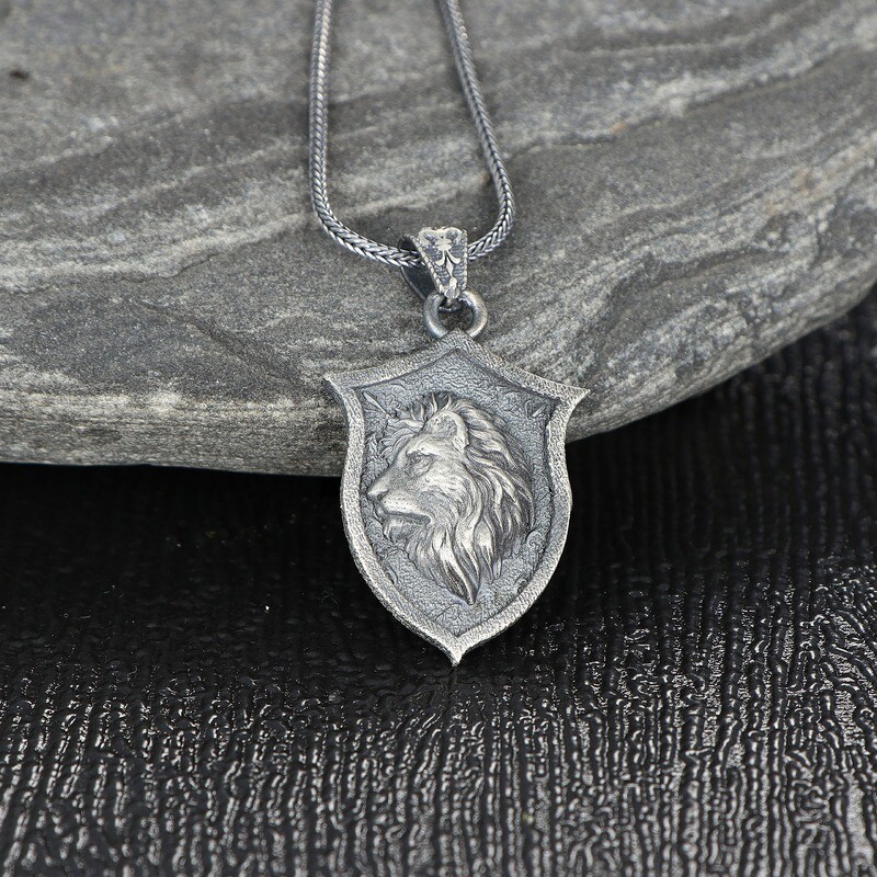 925K Sterling Silver  Lion Necklace