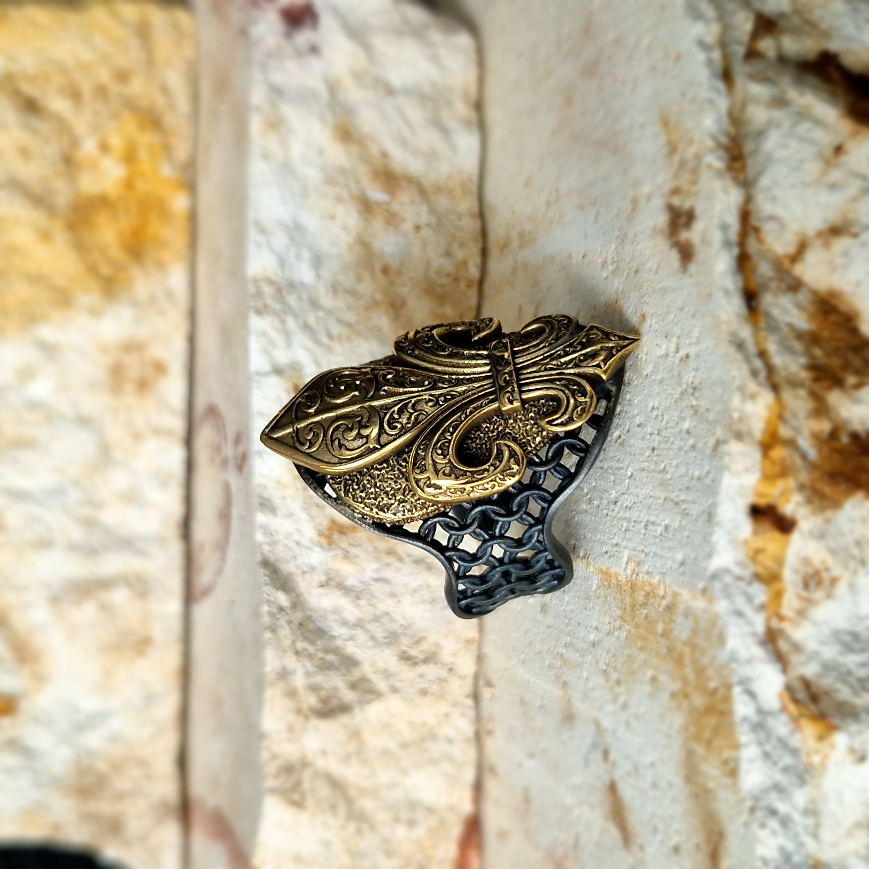 Lilie Blume Fleur De Lis 925 Silber - Ein Symbol für Reinheit