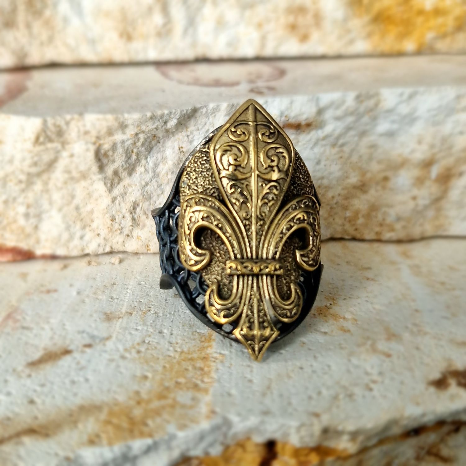 Lilie Blume Fleur De Lis 925 Silber - Ein Symbol für Reinheit