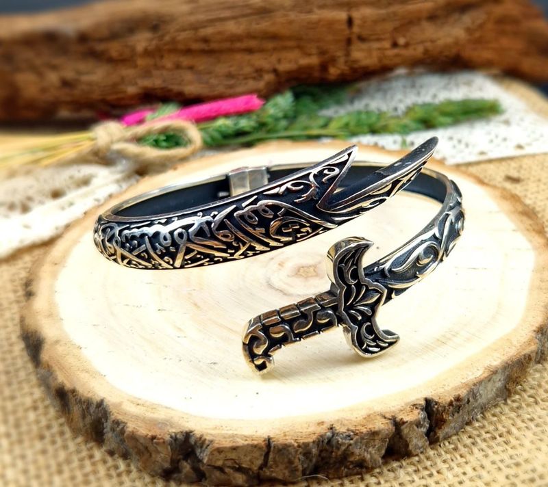 Zulfikar 925 Silver Unisex Handmade Bangle Bracelet Zulfikar 925 Silver Unisex Handmade Bangle Bracelet