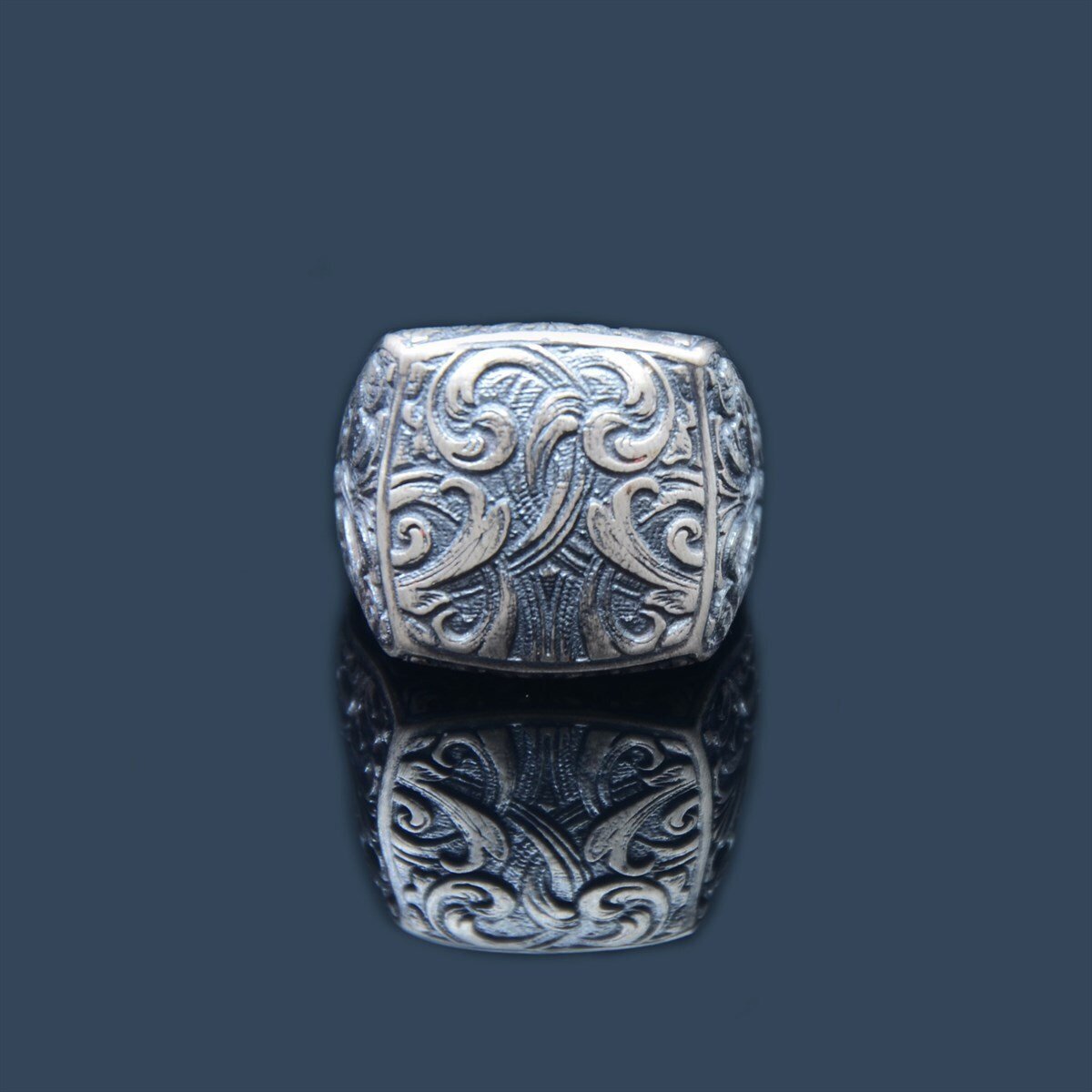 Supreme Vintage Ring