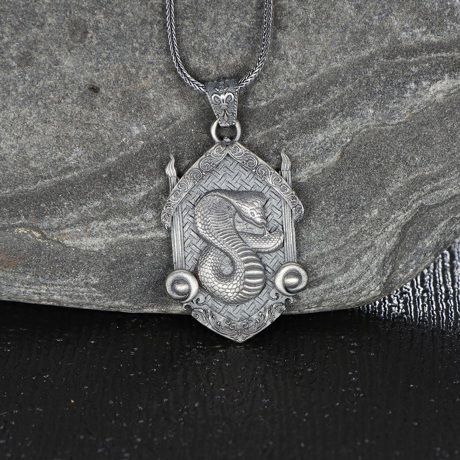 925K Sterling Silver Snake Necklace 925K Sterling Silver Snake Necklace