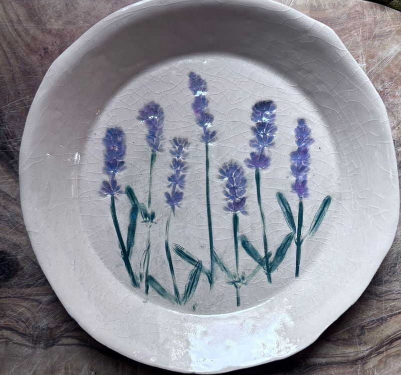 Wildkräuter Spaziergang und Töpfern im Garten