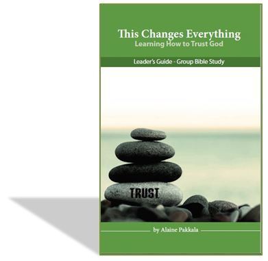 This Changes Everything, Leader's Guide - by Alaine Pakkala, Ph.D.