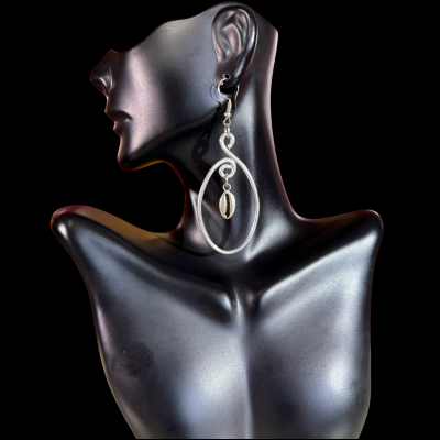 EA-Oval Silver Cowry Dangle
