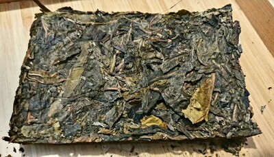 "Old Yeller" Huang Pian Sheng Puer