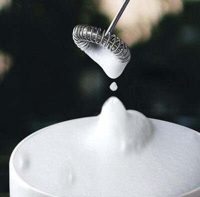 Aerolatte milk frother/ whisk