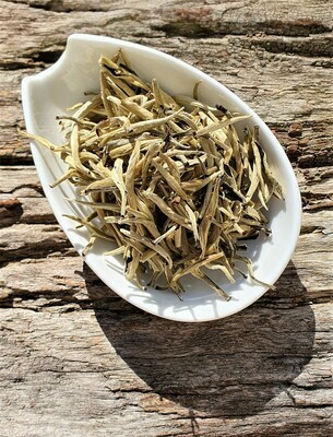 Premium Silver Needles