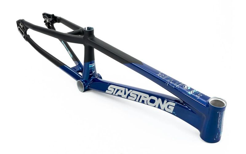 Stay Strong V5 2025 BLACK/BLUE