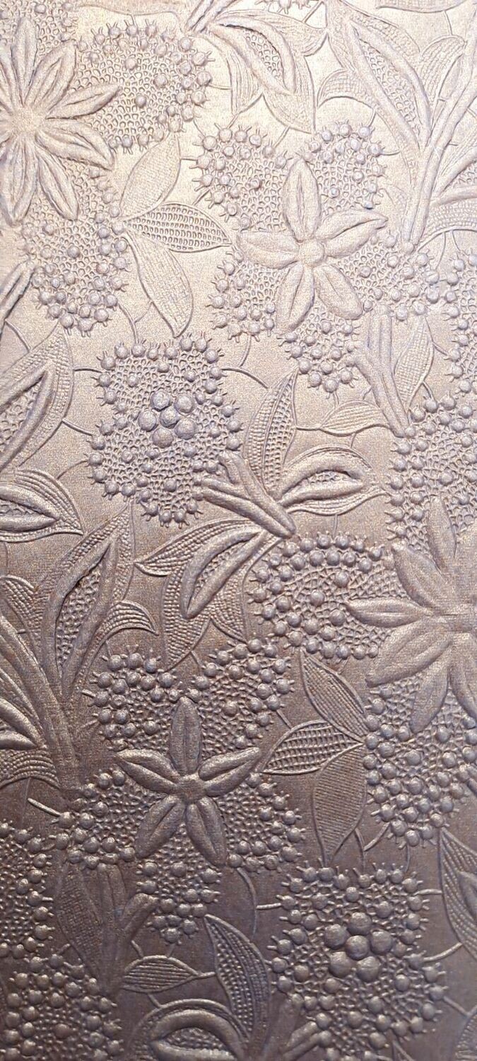 A4 Embossed Bloom Papers - 150gm - Aubergine