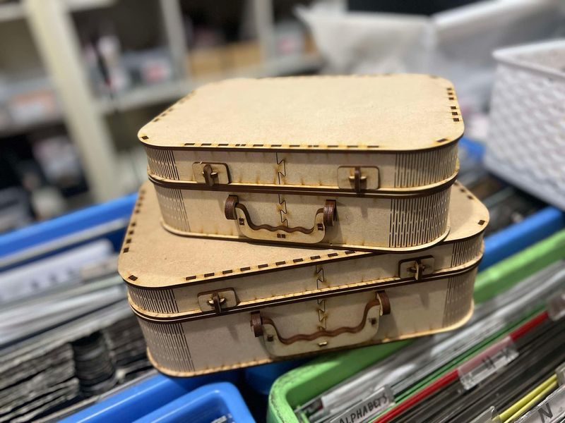 Dusty Attic - Project - MDF 3D Suitcase - Large