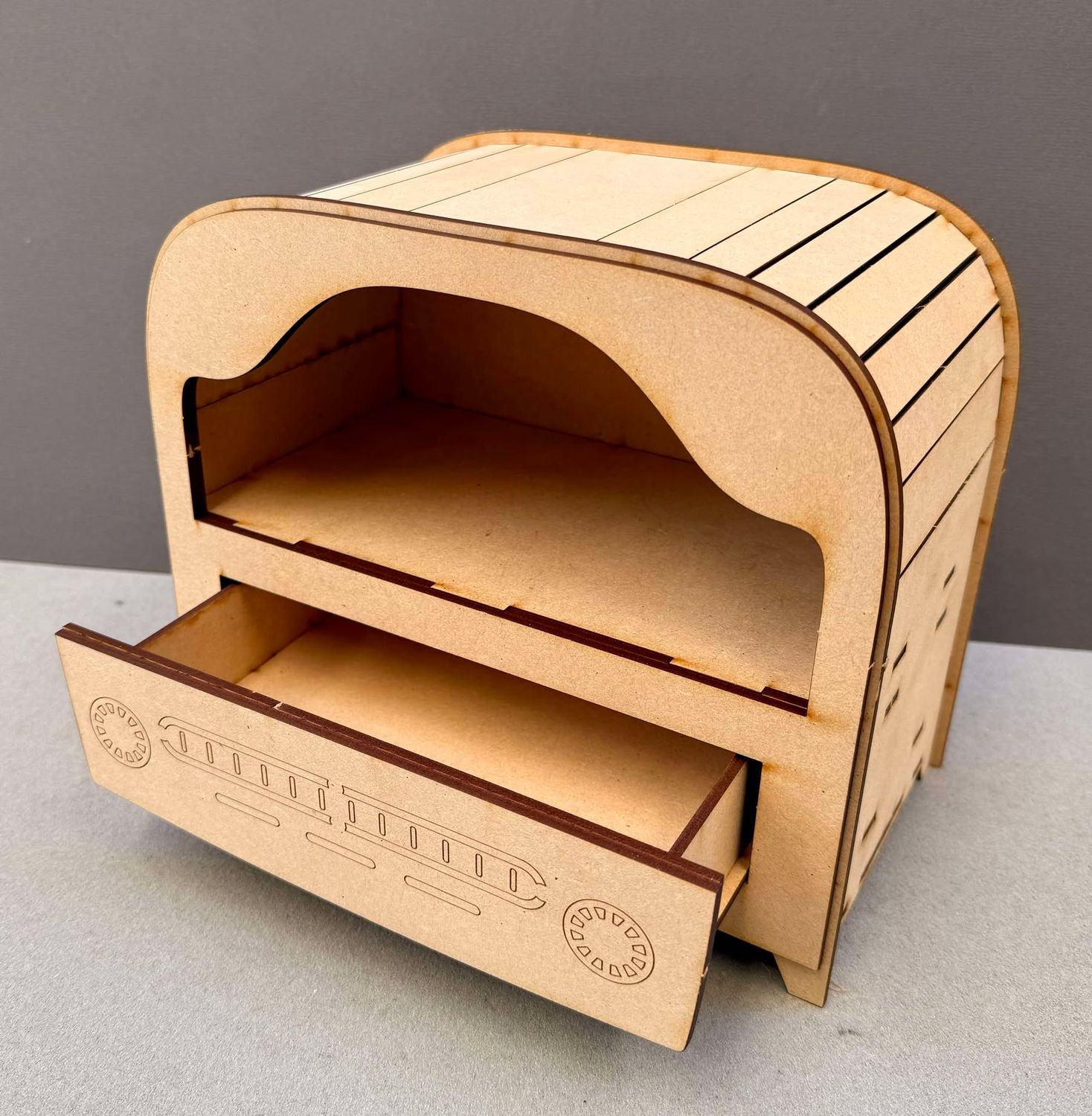 Dusty Attic - Project - MDF 3D Retro Radio
