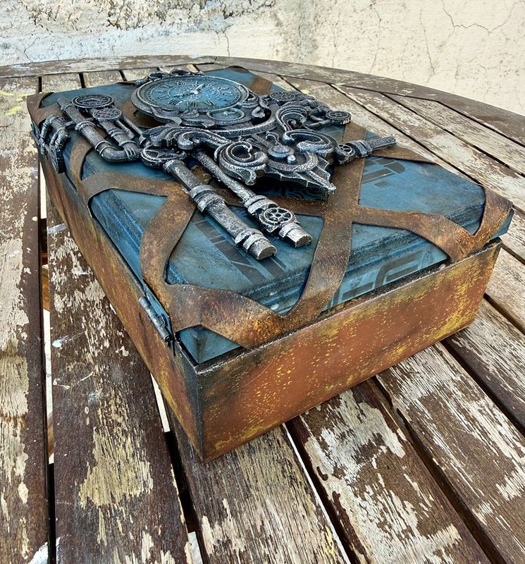 Antonis Tzanidakis - Workshop - Steampunk Box - Friday 17th