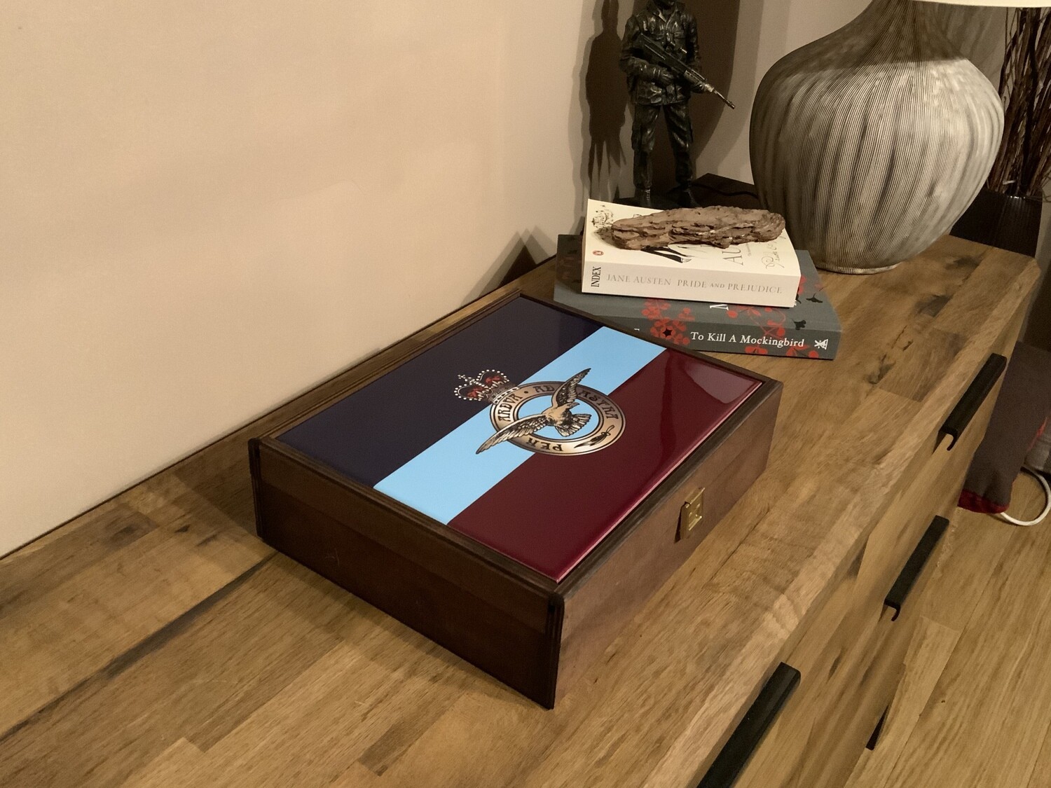 Royal Air Force RAF, Premium Large Military Medals Box.
