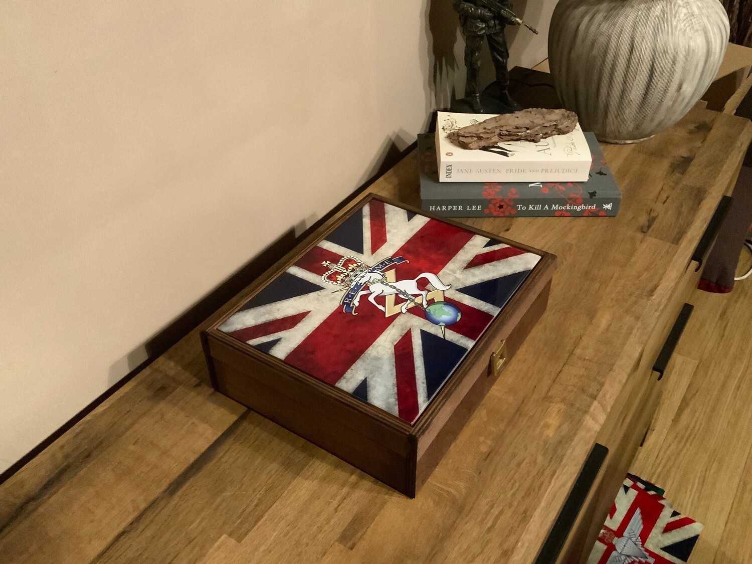 REME Premium Medals Box . Makes the perfect Gift!