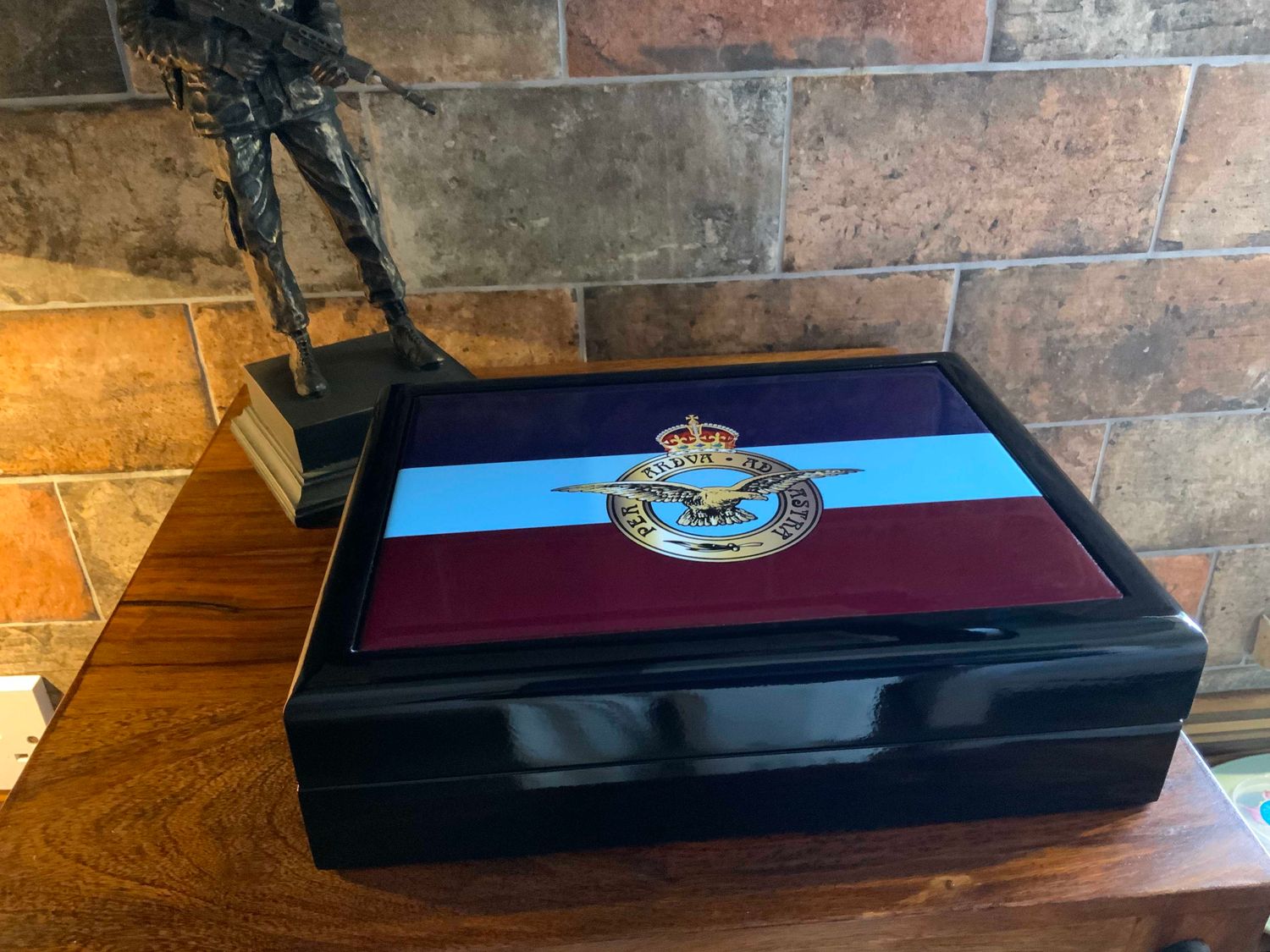 Royal Air Force RAF, Exclusive Medals Box. RAF Gift.