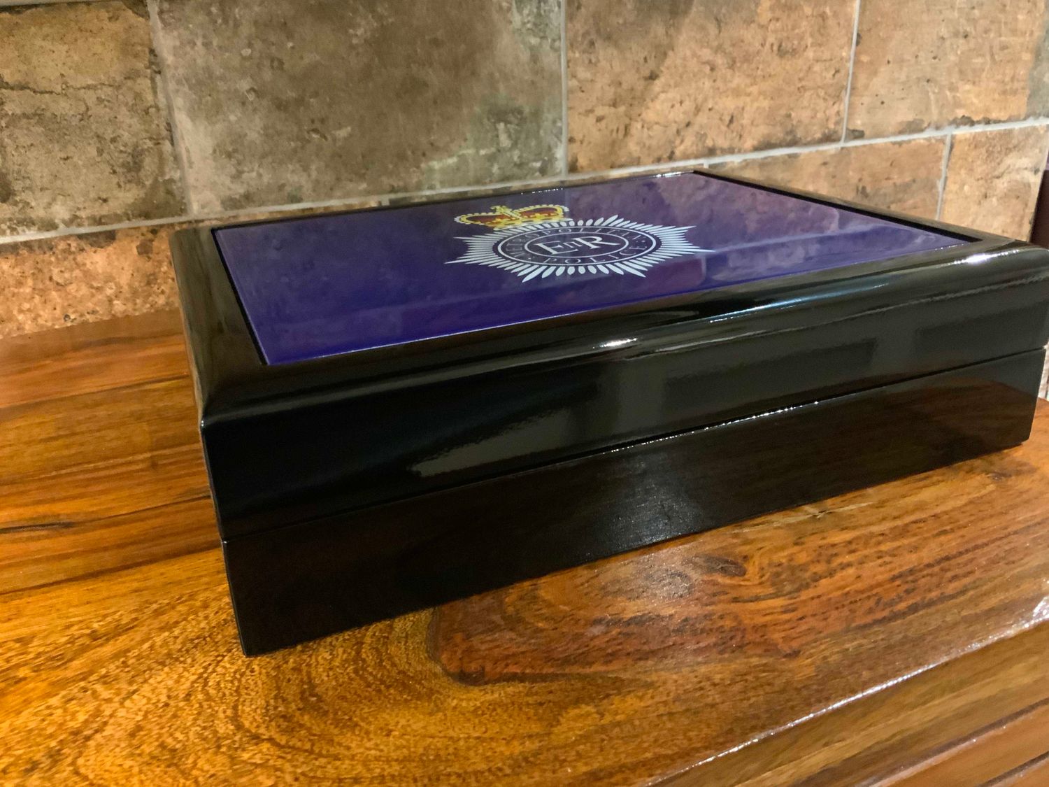 Metropolitan Police Service Exclusive and Stunning Medals Box.