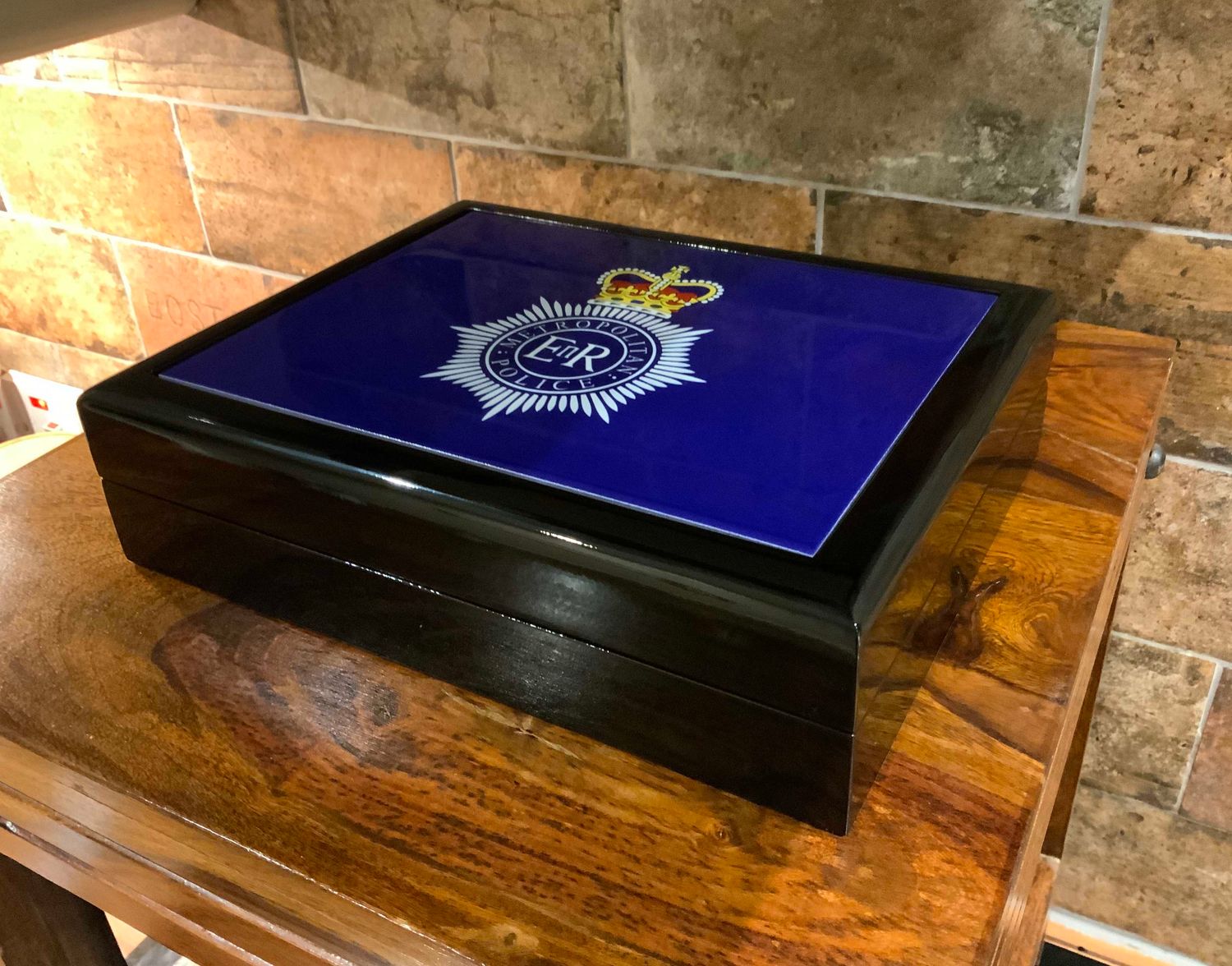 Metropolitan Police Service Exclusive and Stunning Medals Box.
