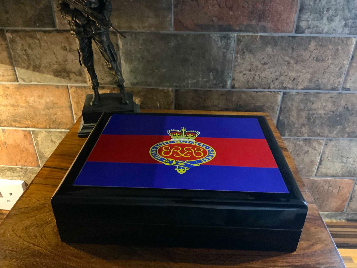 Grenadier Guards Exclusive and Stunning Medals Box.