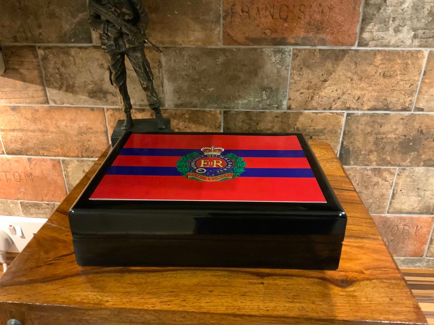 Royal Engineers Premium Medals Box. Makes the perfect Gift!