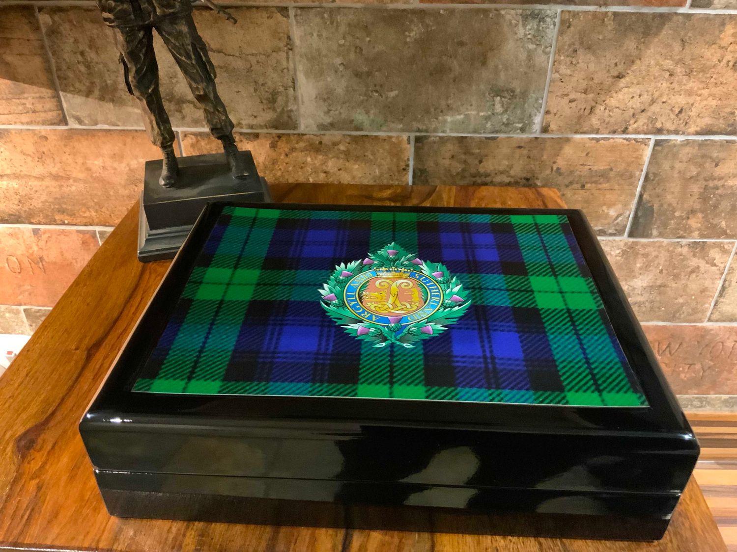 Argyll and Sutherland Highlanders Stunning Medals Box.
