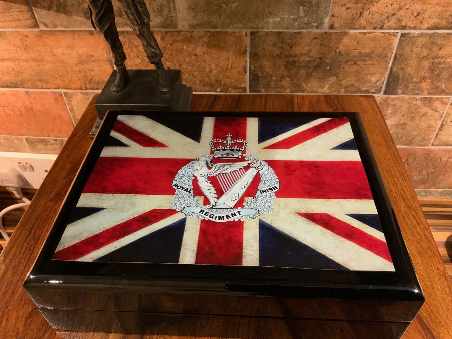 Royal Irish Regiment, Royal Irish Exclusive and Stunning Medals Box.