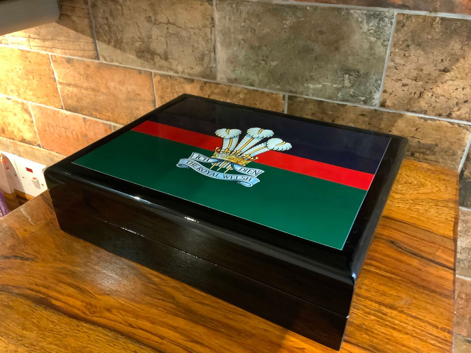Royal Welsh Premium Medals Box, Makes the prefect Gift