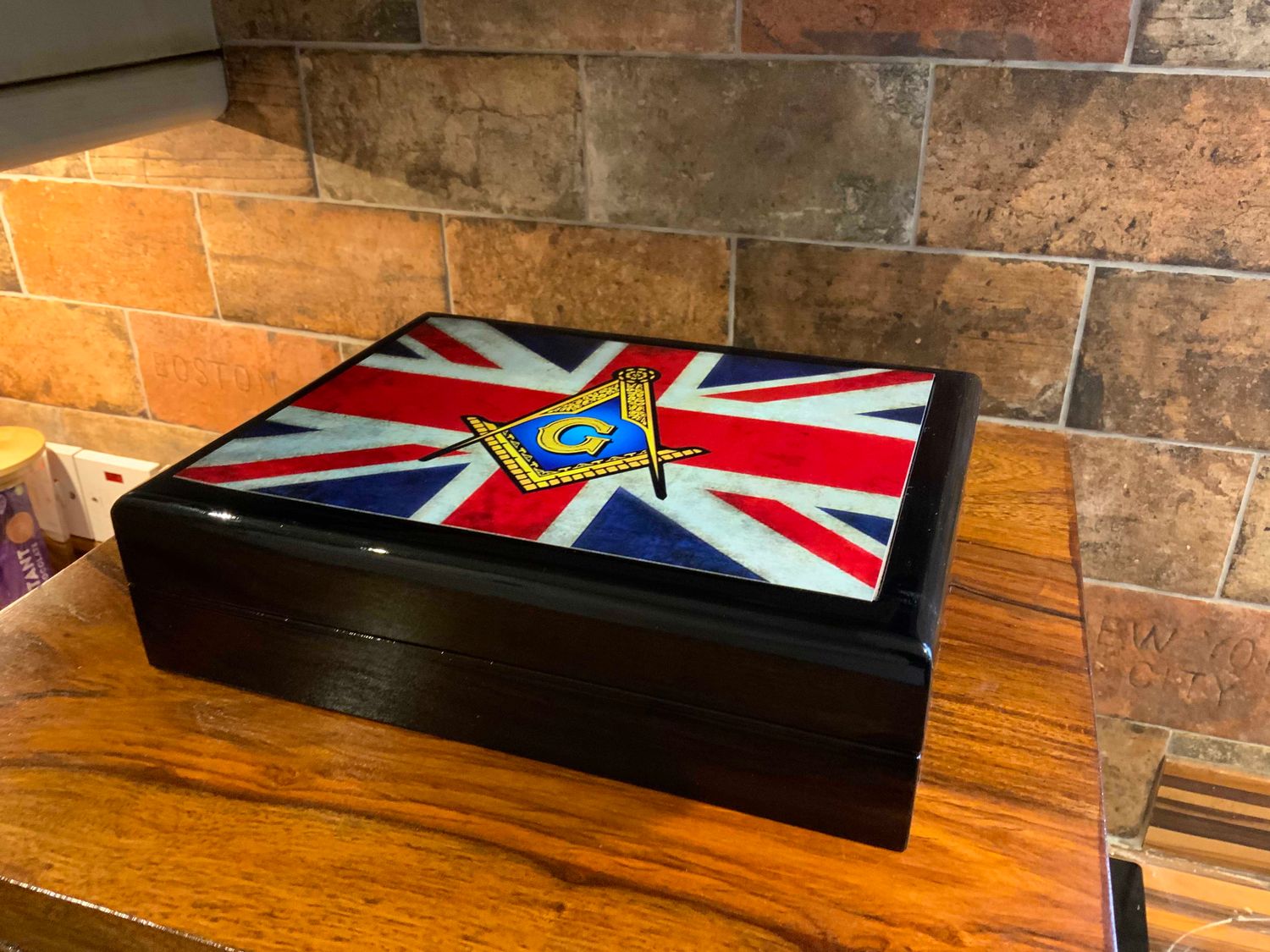 Masonic Lodge Exclusive and Stunning Medals Box.