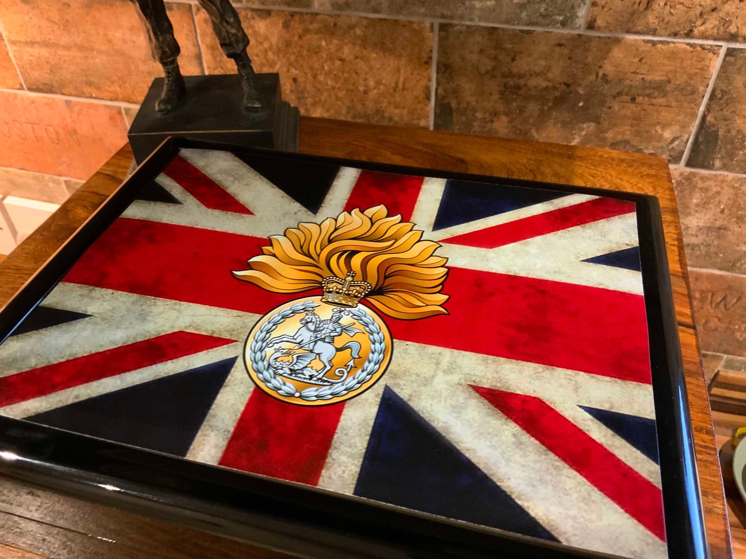 Royal Regiment of Fusiliers  (RRF) Premium Medals Box, Makes the prefect Gift