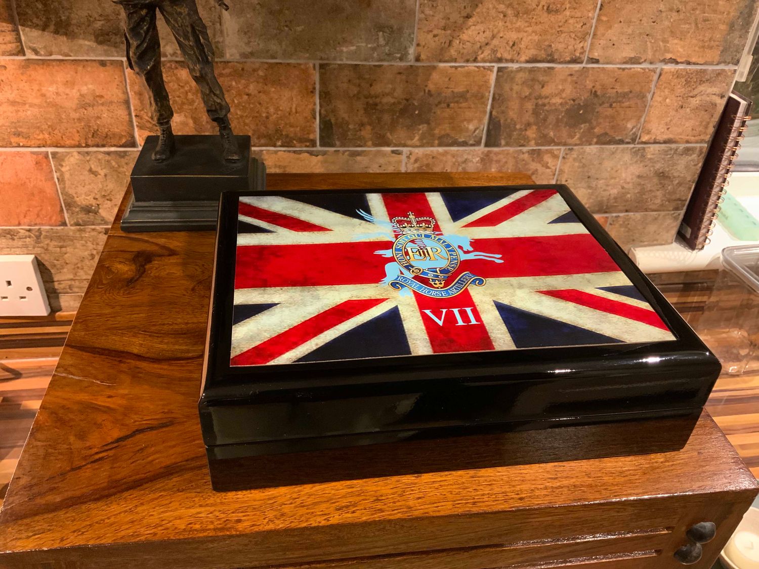 7th Parachute Regiment Royal Horse Artillery Exclusive and Stunning Medals Box.
